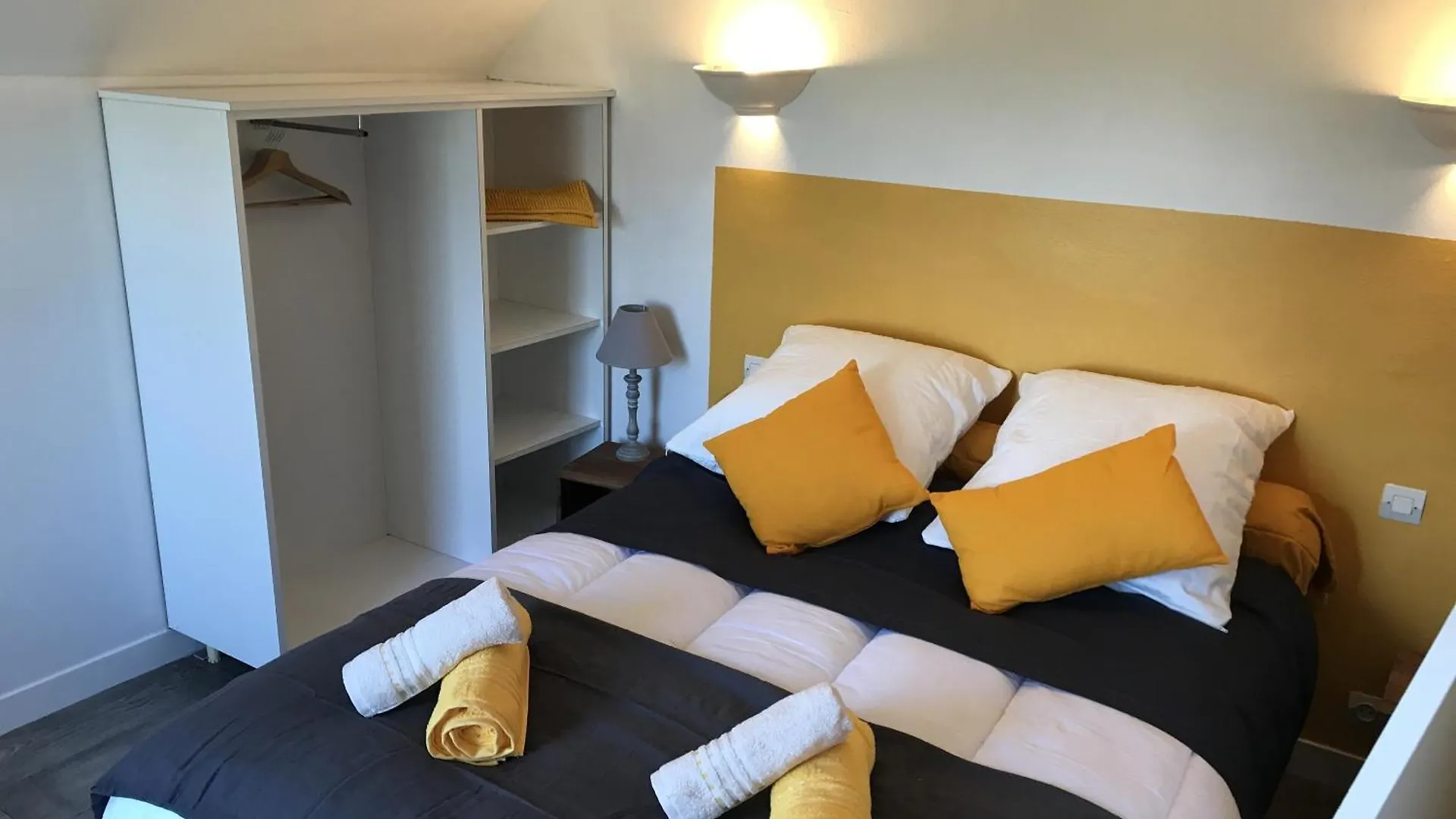 Treas Glaz Bed & Breakfast Plouescat France